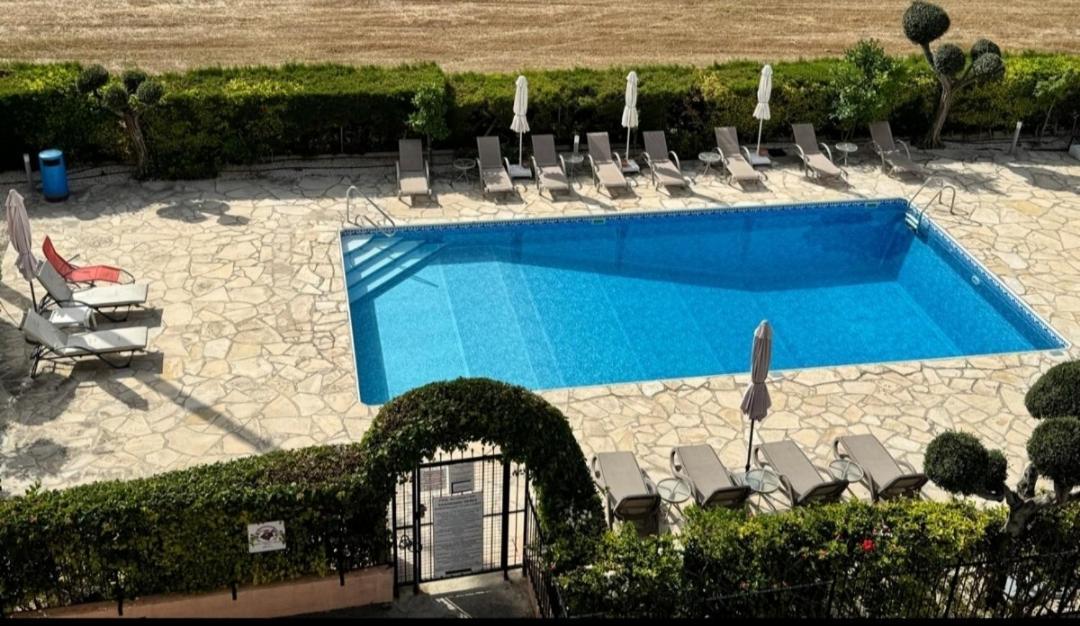 Two Bedroom Apartment With Pool Pafos Exterior foto